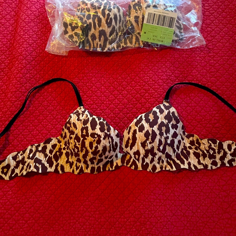 Victoria Secret bra. Leopard print, secret embrace push-up, 36B I have one left